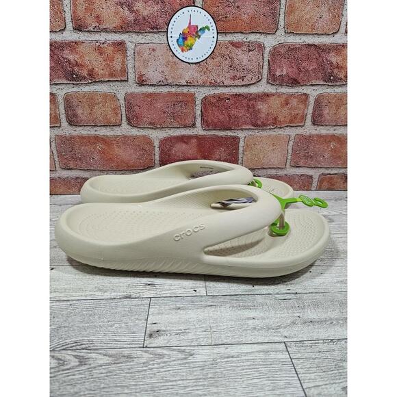 Crocs Mellow Flips Beige Men\'s Size 12 Sandals 208437-2Y2 NWT